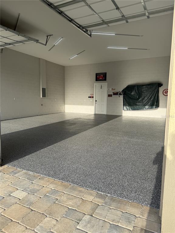 17898 Southwest 72nd Street Road Dunnellon, FL 34432 - Photo 8 of 85 a living room with furniture and a rug