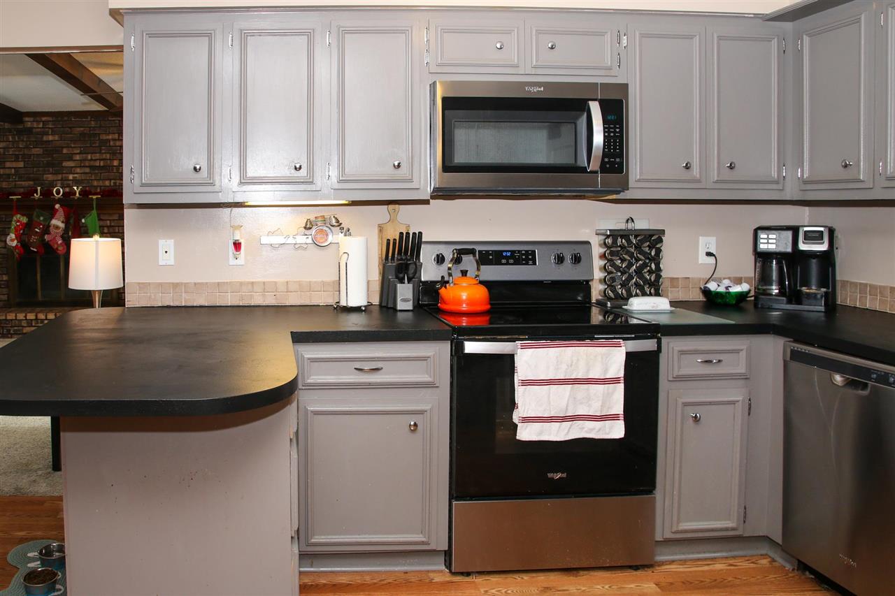 7176 Brewer Road Flint, MI 48507 - Photo 9 of 25 50061789-8.JPG