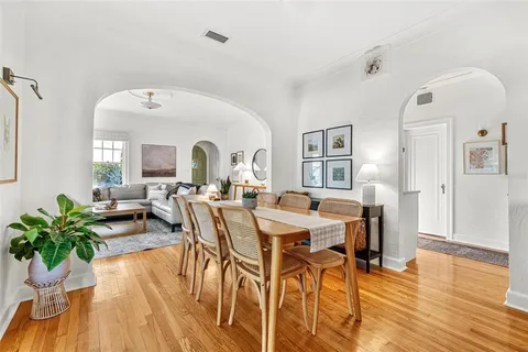 $790,000 | 2101 Burlington Avenue North, St. Petersburg, FL 33713