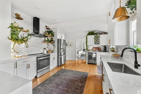 $790,000 | 2101 Burlington Avenue North, St. Petersburg, FL 33713