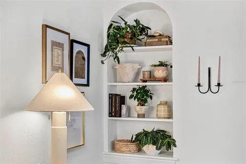 $790,000 | 2101 Burlington Avenue North, St. Petersburg, FL 33713