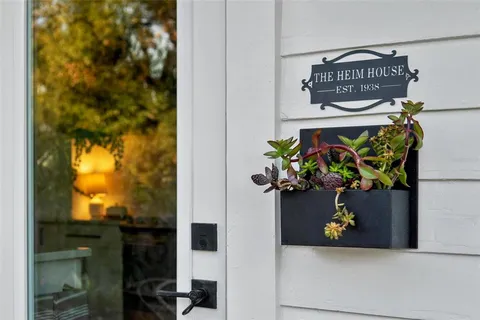 $790,000 | 2101 Burlington Avenue North, St. Petersburg, FL 33713