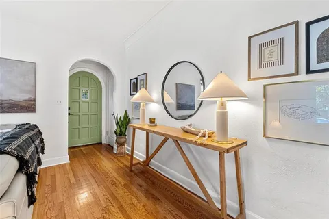 $790,000 | 2101 Burlington Avenue North, St. Petersburg, FL 33713