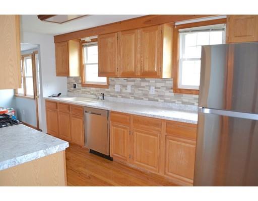 9 Manor Road Auburn, MA 01501 - Photo 3 of 18 Gallery Image 3