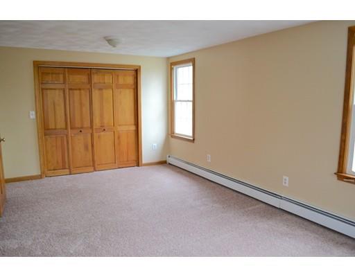9 Manor Road Auburn, MA 01501 - Photo 10 of 18 Gallery Image 10