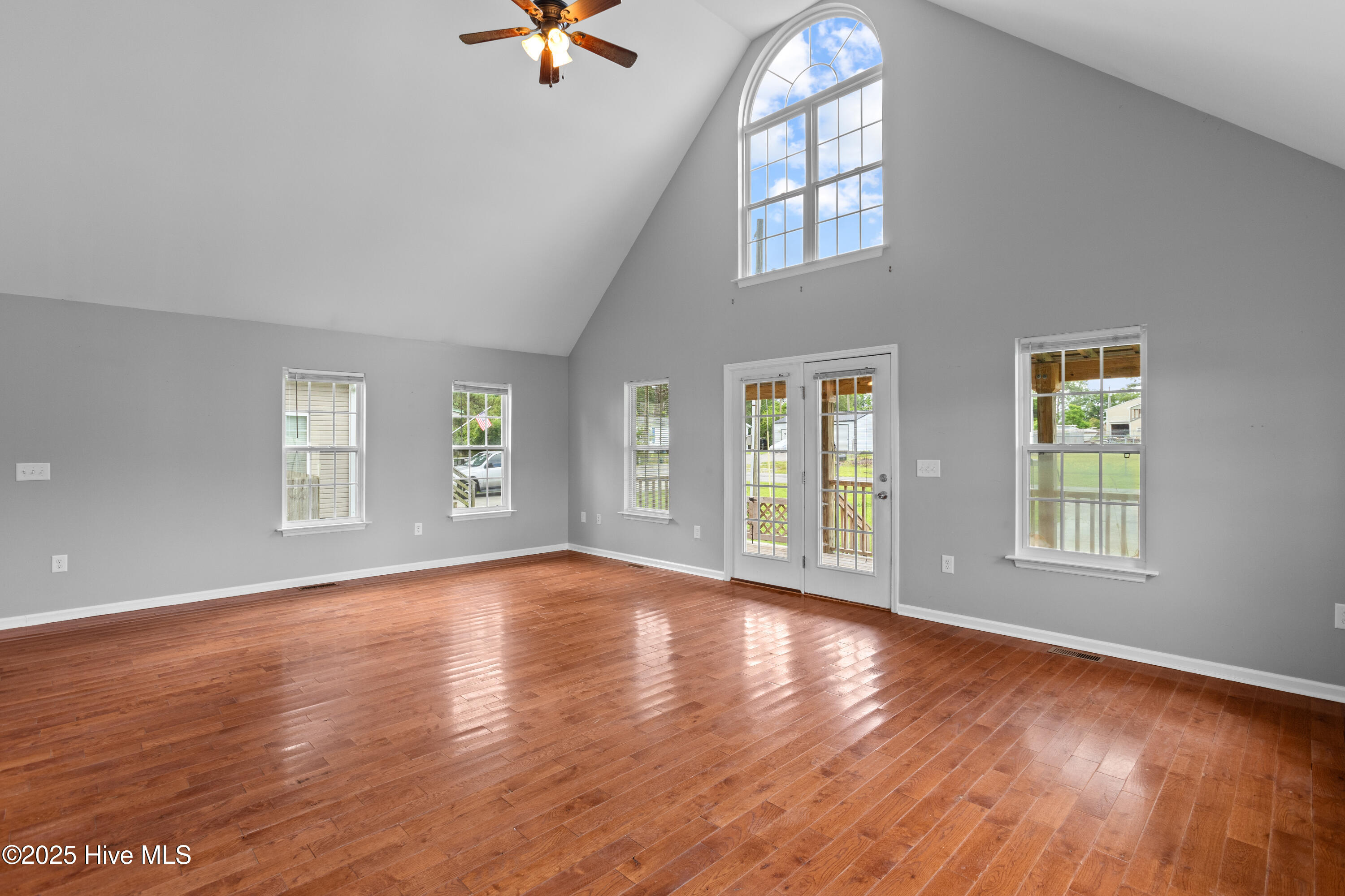 149 Lee Street Holly Ridge, NC 28445 - Photo 9 of 29 09