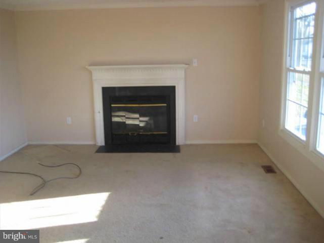 207 E Road Mount Airy, MD 21771 - Photo 8 of 21 Interior (General)