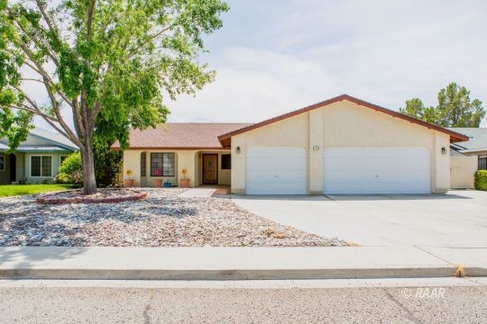 1129 West Tamarisk Avenue Ridgecrest, CA 93555 - Photo 2 of 35 Gallery Image 2