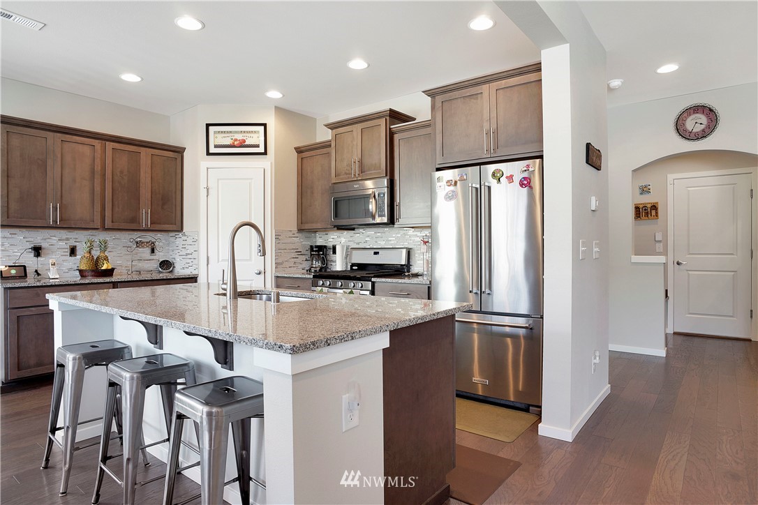 16323 5th Avenue Southeast Bothell, WA 98012 - Photo 6 of 24 Gallery Image 6