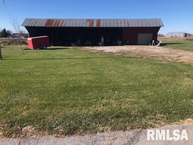 601 North Main Street Winchester, IL 62694 - Photo 2 of 17