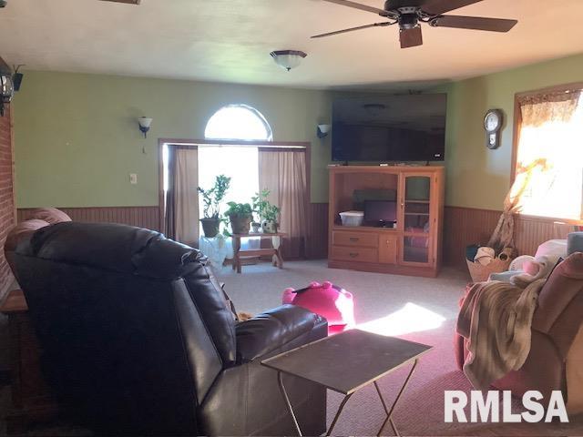 601 North Main Street Winchester, IL 62694 - Photo 3 of 17