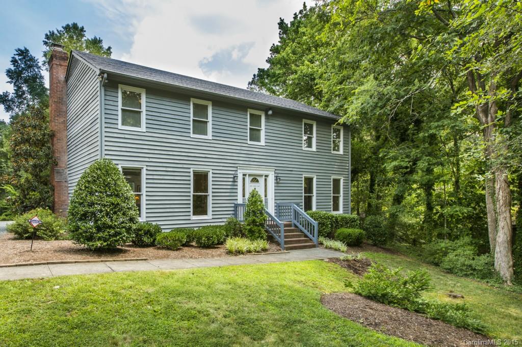 7131 Ramsgate Road Charlotte, NC 28270 - Photo 1 of 24 a front view of house with yard and green space