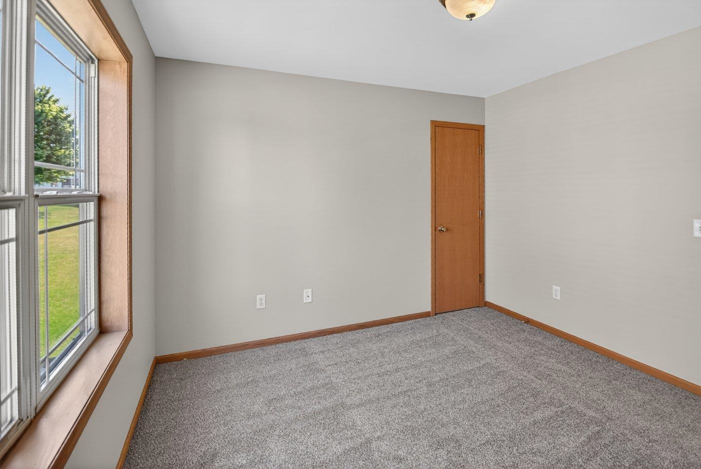 4817 Marsh Road Madison, WI 53718 - Photo 15 of 31