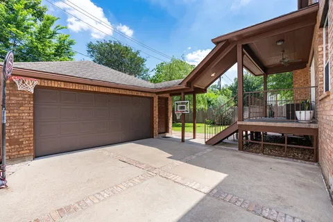 $1,295,000 | 3822 Merrick Street, Houston, TX 77025