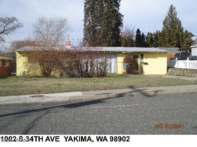 1002 34th Avenue South Yakima, WA 98902 - Photo 1 of 1 a view of a yard