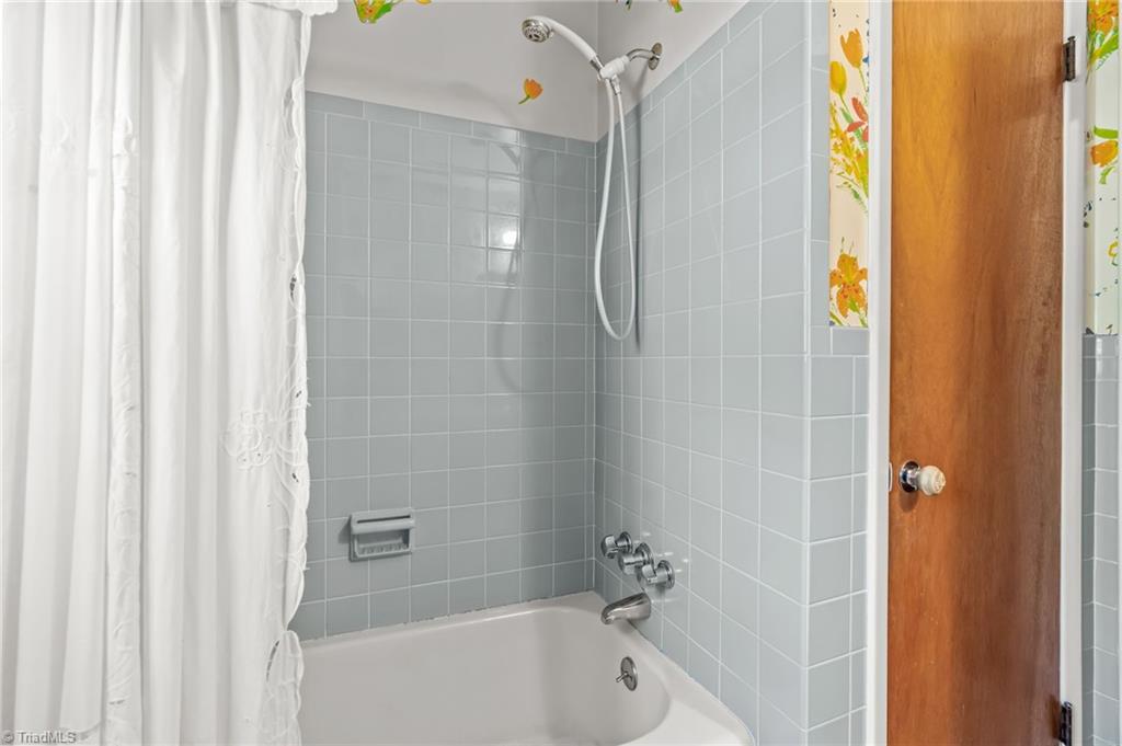 4309 Millpoint Road Greensboro, NC 27406 - Photo 18 of 26 Gallery Image 18