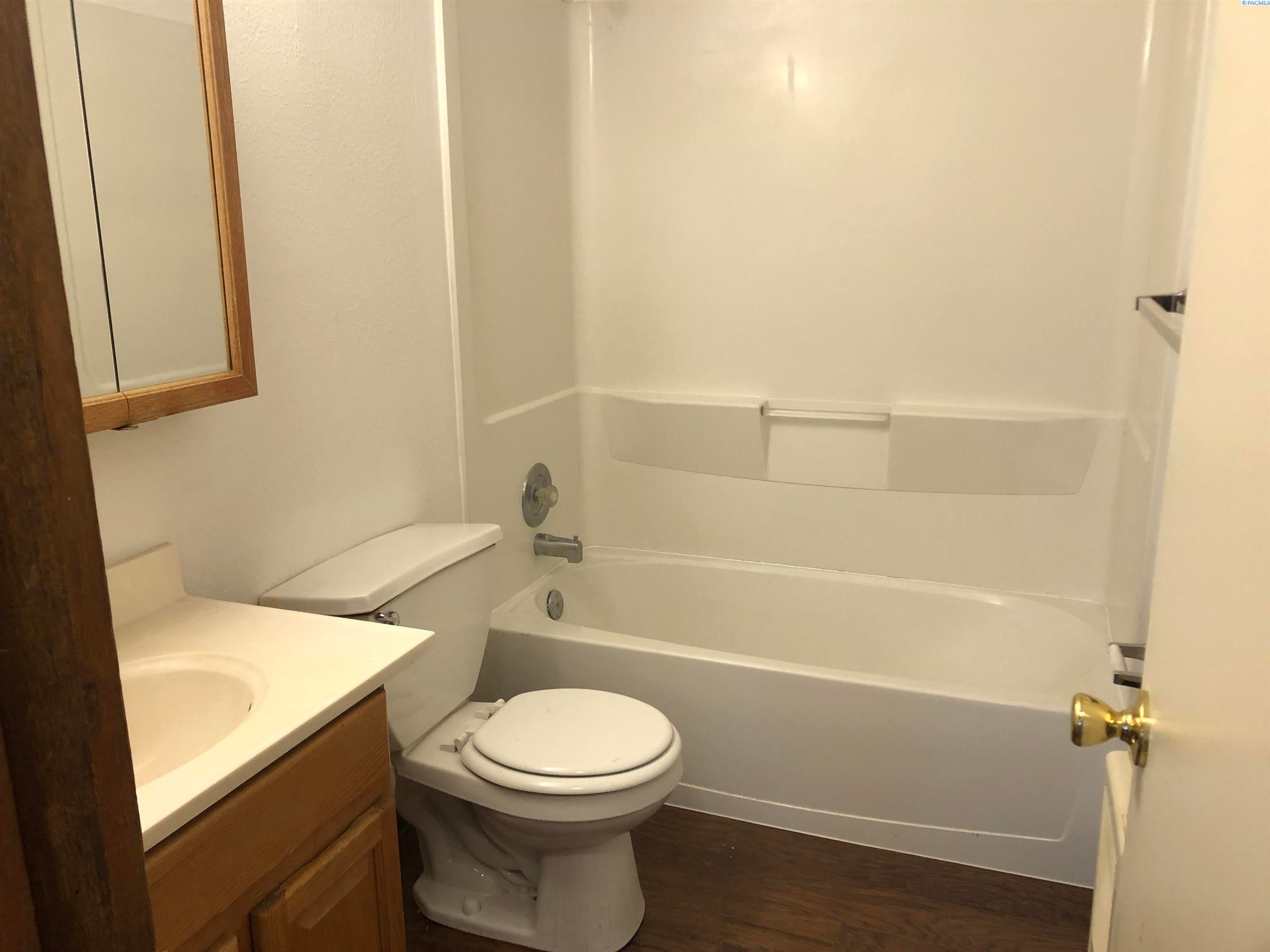 1725 Northeast Valley Road Pullman, WA 99163 - Photo 21 of 21 Gallery Image 21