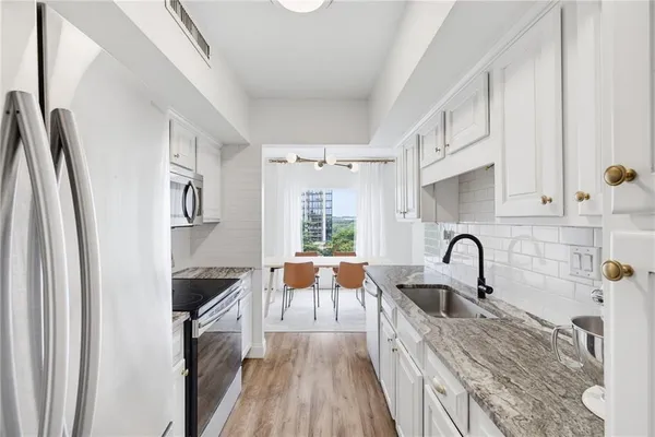 $239,900 | 1 Biscayne Drive Northwest, Unit 802, Atlanta, GA 30309