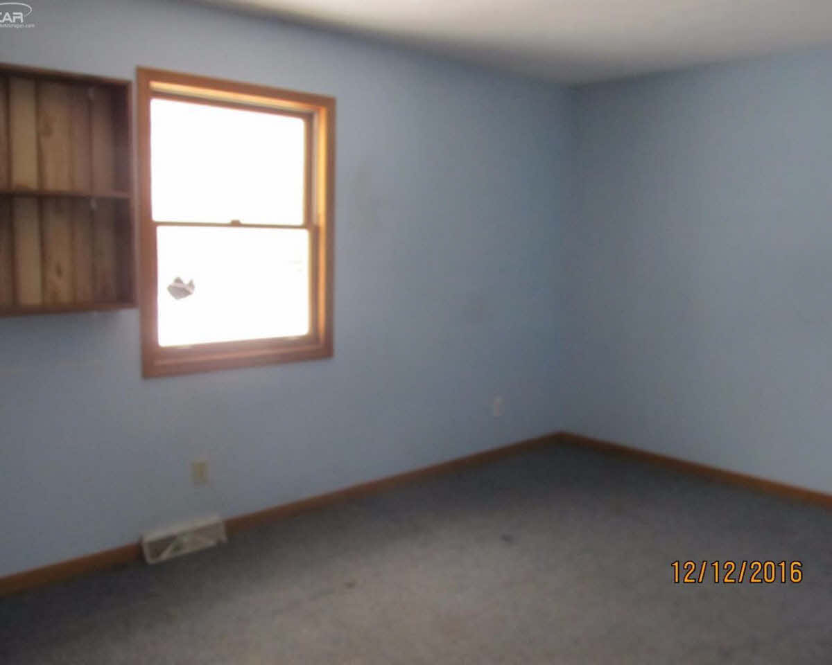 3885 Byron Road Howell, MI 48855 - Photo 10 of 16 21260240-9.JPG