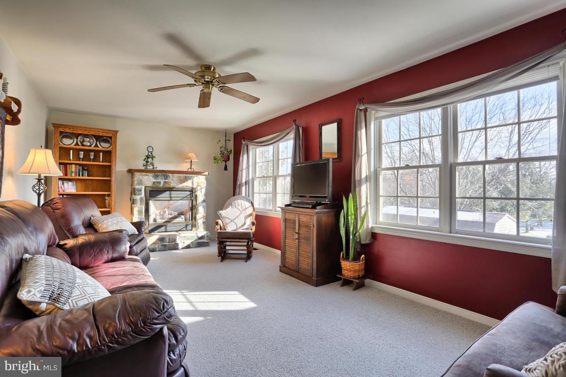 226 Kingsbridge Drive Lititz, PA 17543 - Photo 16 of 47 Gallery Image 16