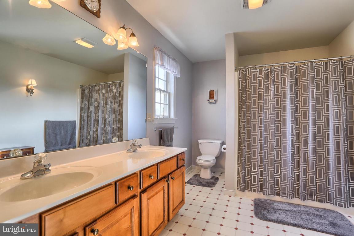 226 Kingsbridge Drive Lititz, PA 17543 - Photo 25 of 47 Gallery Image 25