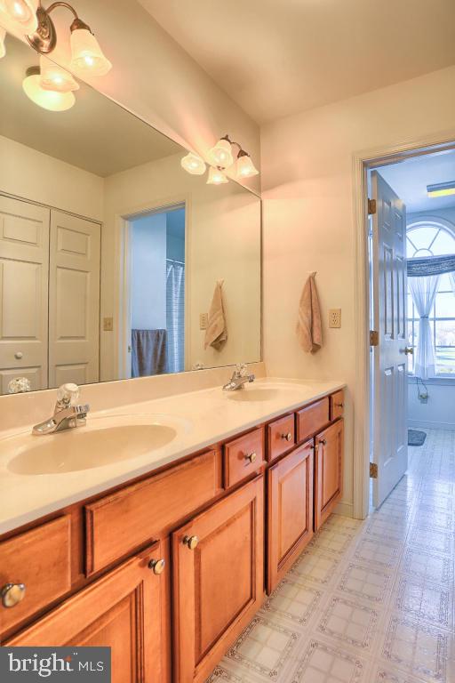 226 Kingsbridge Drive Lititz, PA 17543 - Photo 30 of 47 Gallery Image 30