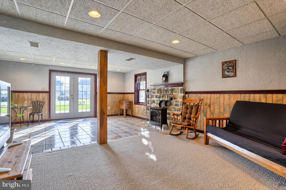 226 Kingsbridge Drive Lititz, PA 17543 - Photo 32 of 47 Gallery Image 32