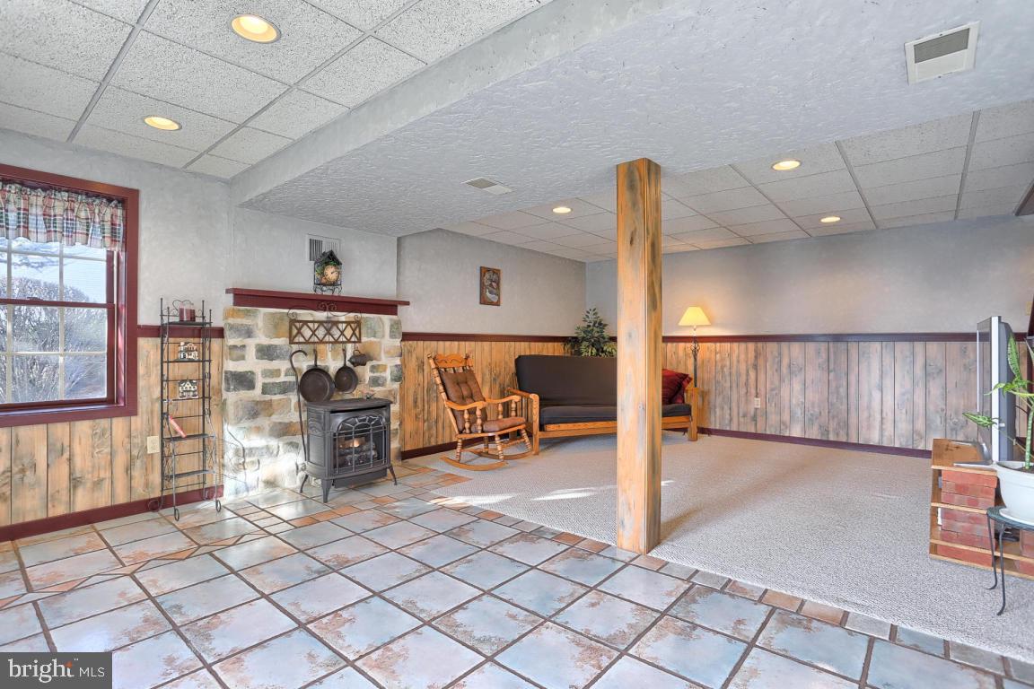 226 Kingsbridge Drive Lititz, PA 17543 - Photo 35 of 47 Gallery Image 35