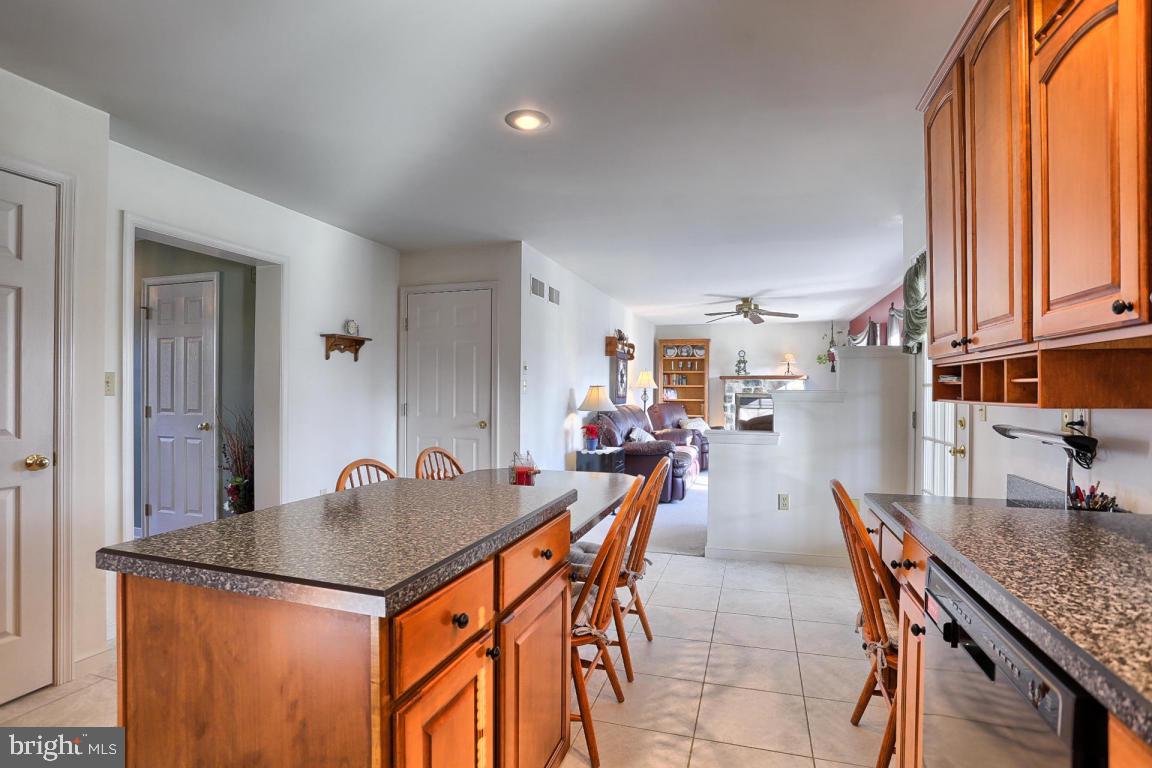 226 Kingsbridge Drive Lititz, PA 17543 - Photo 6 of 47 Gallery Image 6
