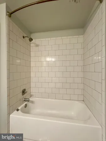 $1,895 | 2028 Mt Royal Terrace, Unit 103, Baltimore, MD 21217