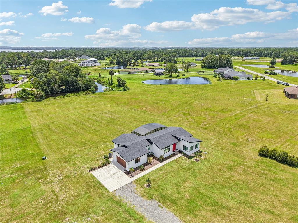 3385 Lake Diane Road Tavares, FL 32778 - Photo 38 of 49 a view of an ocean from a building
