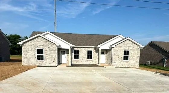 $1,300 | 336 Three Brothers Way, Portland, TN 37148