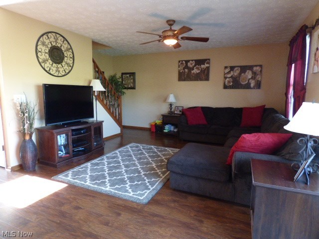 9202 Cherry Road Vermilion, OH 44089 - Photo 3 of 20