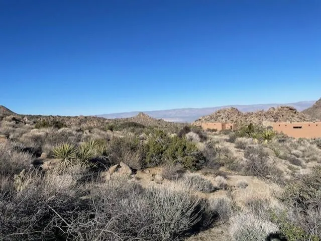 a view of a dry field