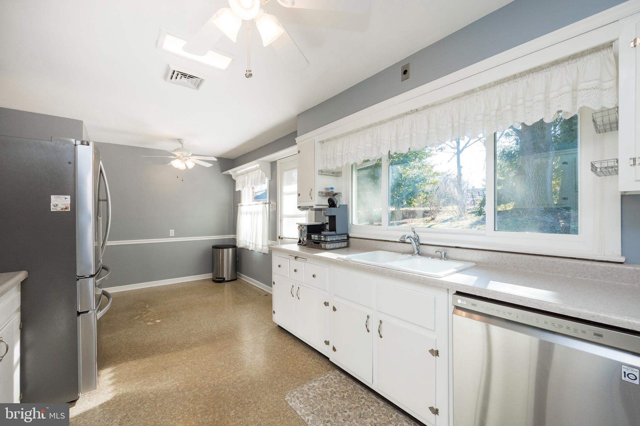 1504 Reed Street Coatesville, PA 19320 - Photo 12 of 33 Kitchen