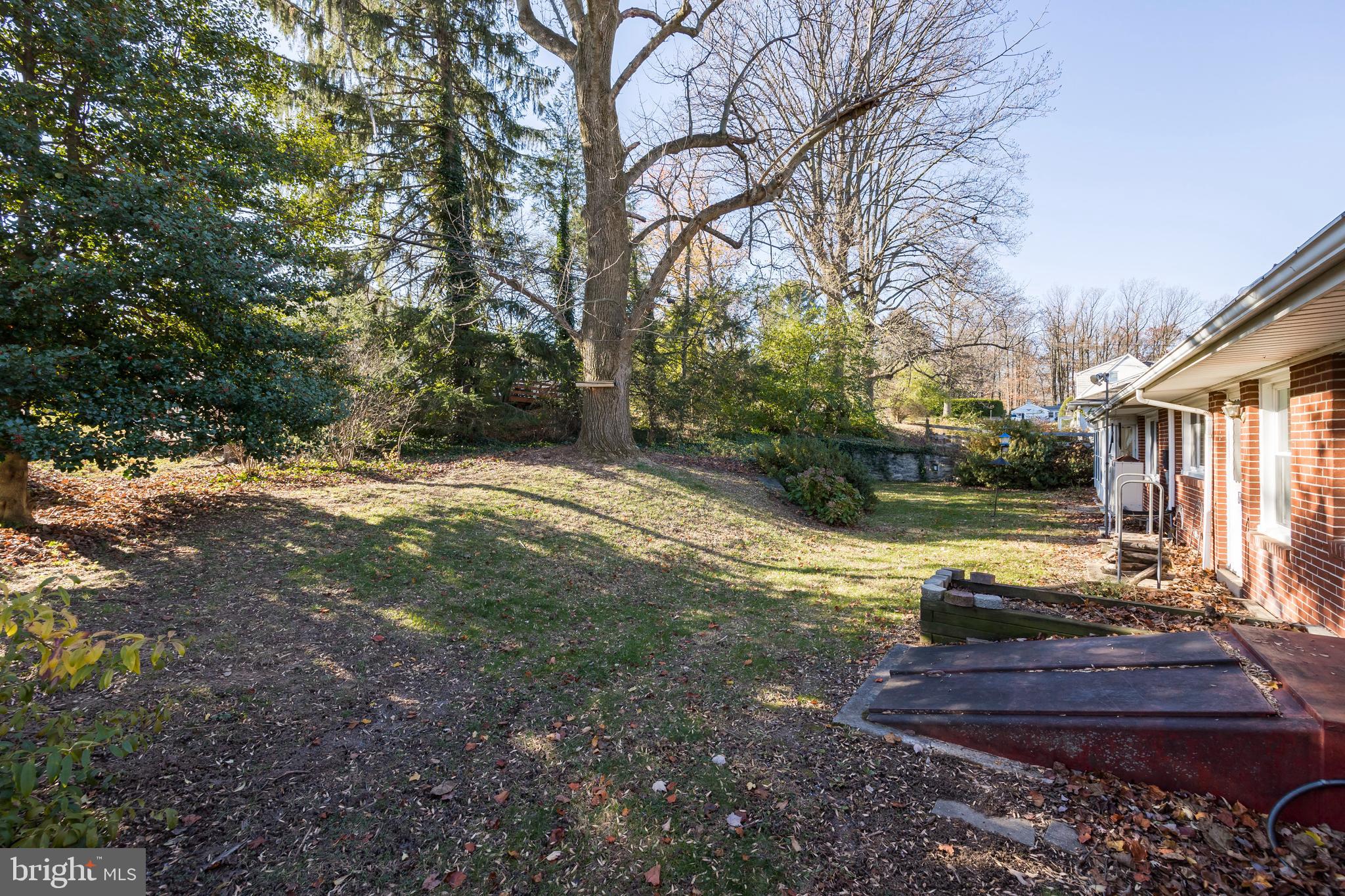 1504 Reed Street Coatesville, PA 19320 - Photo 31 of 33 Private back yard
