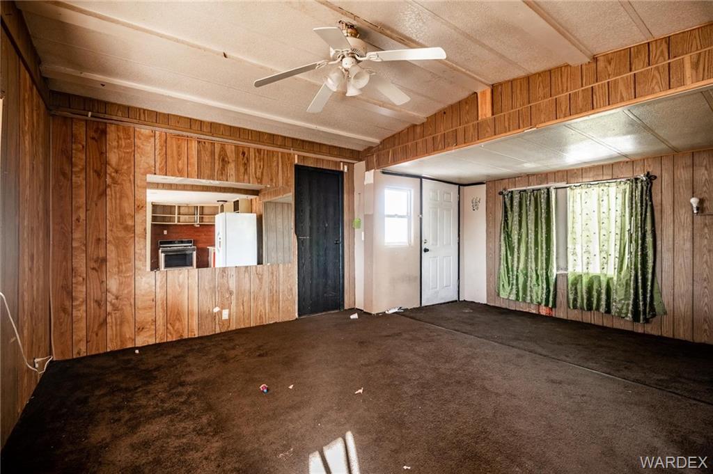 1862 Rio Grande Road Bullhead City, AZ 86442 - Photo 5 of 24 a view of an empty room with a window