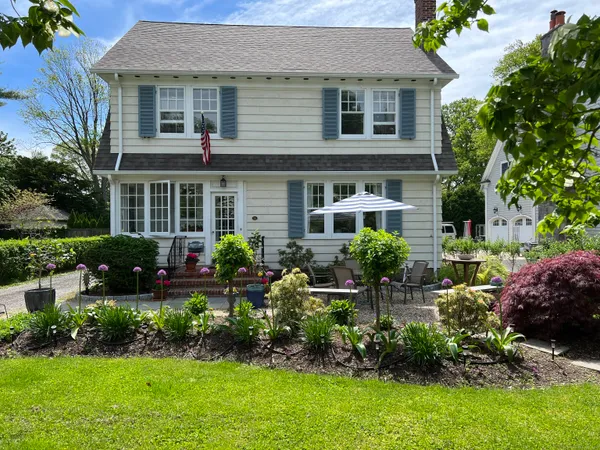 $4,950 | 46 Parkway, Fairfield, CT 06824