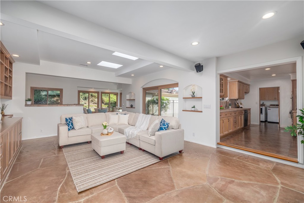 27120 Springcreek Road Rancho Palos Verdes, CA 90275 - Photo 19 of 37