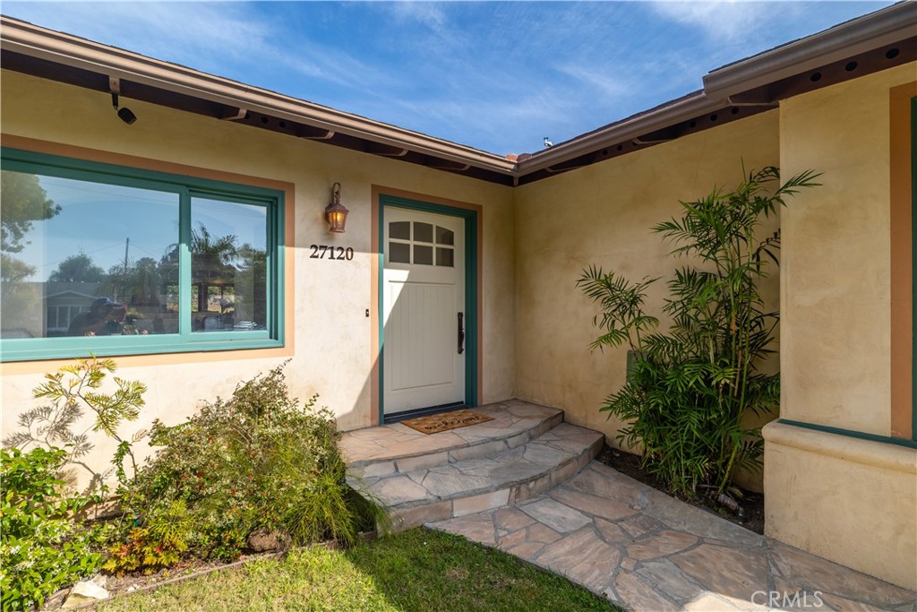 27120 Springcreek Road Rancho Palos Verdes, CA 90275 - Photo 6 of 37