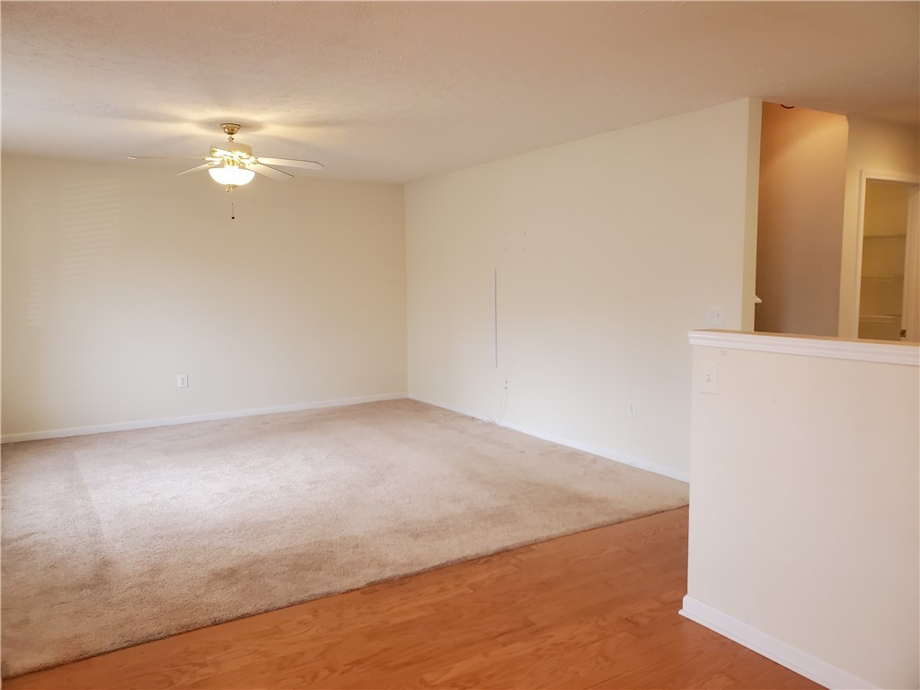 123 Perkins Place Seneca, SC 29678 - Photo 2 of 20