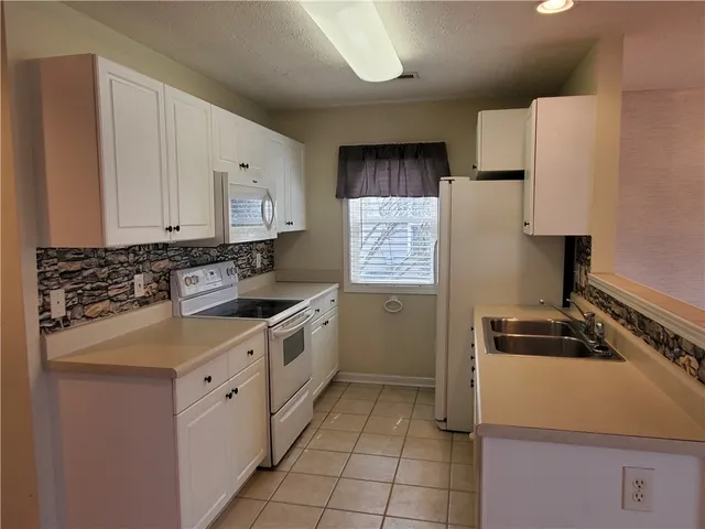 $1,495 | 123 Perkins Place, Seneca, SC 29678