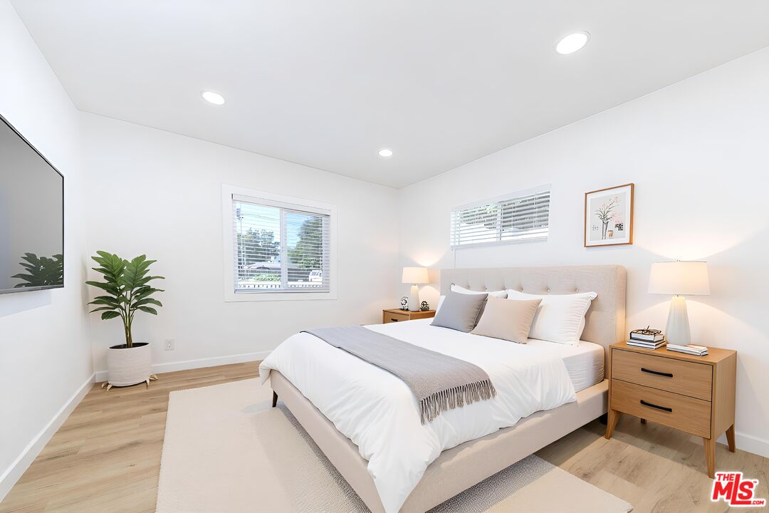 8446 Penfield Avenue Winnetka, CA 91306 - Photo 19 of 38