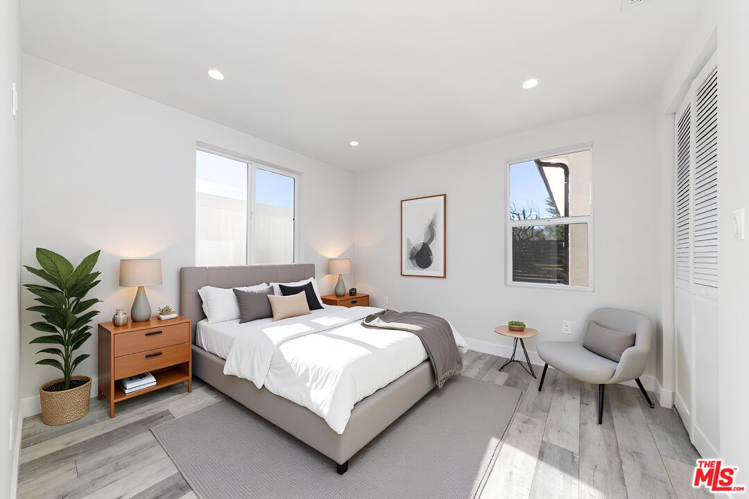 8446 Penfield Avenue Winnetka, CA 91306 - Photo 33 of 38