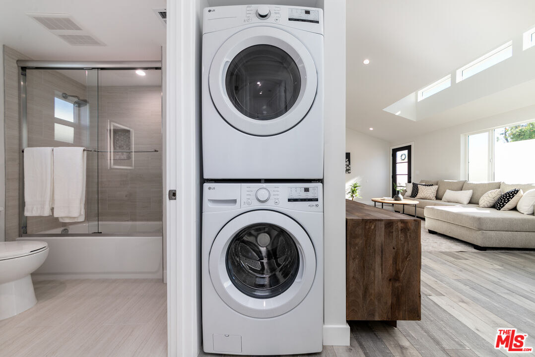 8446 Penfield Avenue Winnetka, CA 91306 - Photo 36 of 38