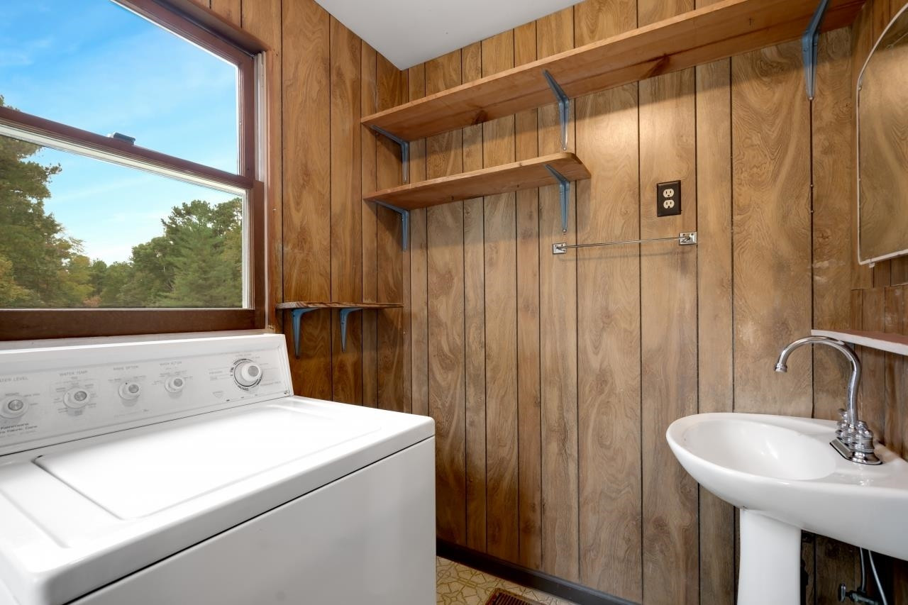 1006 Lynn Road Durham, NC 27703 - Photo 19 of 23 Laundry - Half Bath