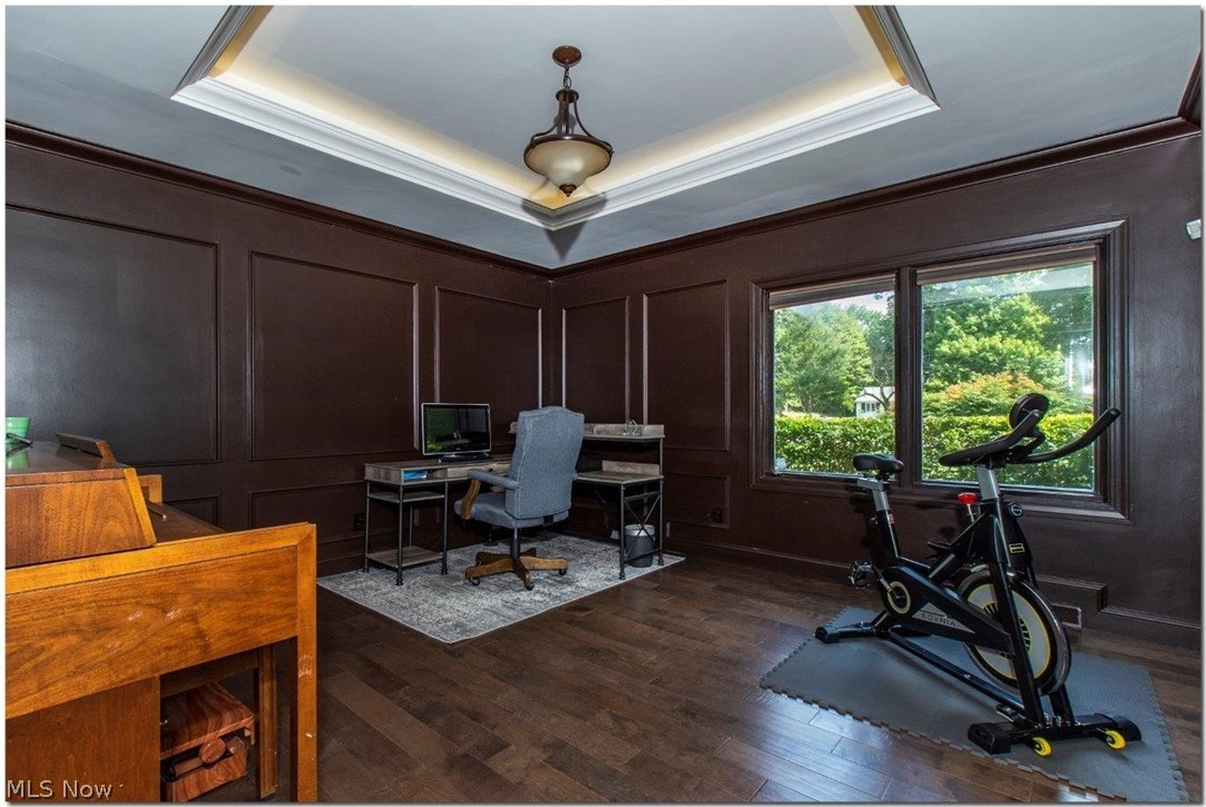 3200 Lander Road Pepper Pike, OH 44124 - Photo 15 of 35 First floor office with
tray ceiling