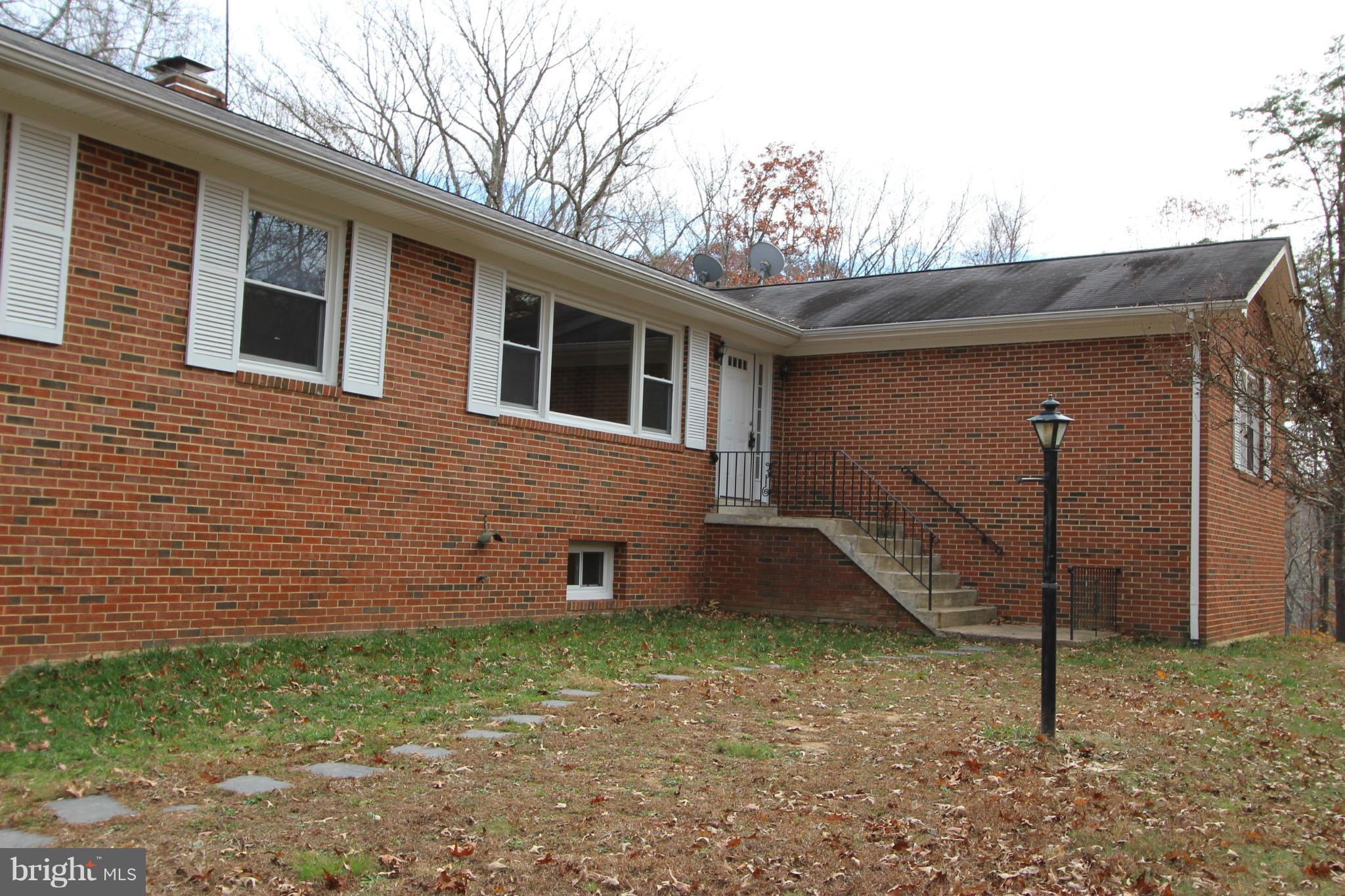 7029 Union Mill Road Clifton, VA 20124 - Photo 11 of 15 Exterior (General)