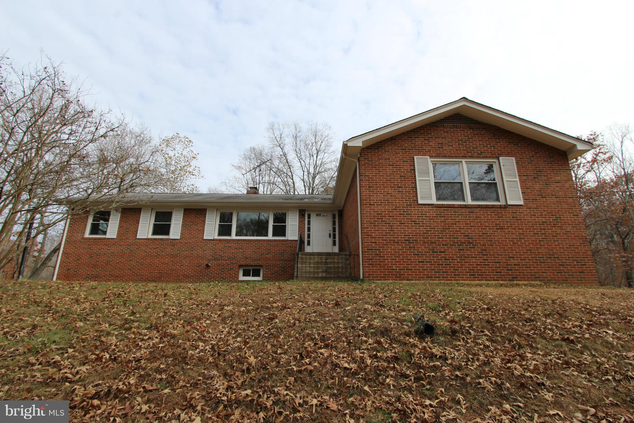 7029 Union Mill Road Clifton, VA 20124 - Photo 14 of 15 Exterior (General)