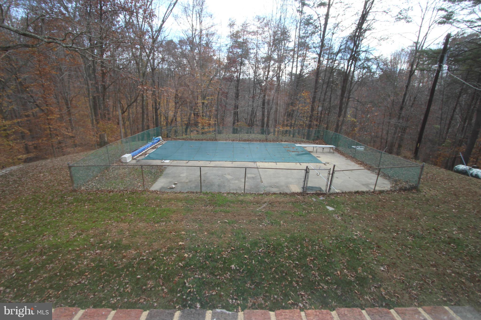 7029 Union Mill Road Clifton, VA 20124 - Photo 9 of 15 Exterior (General)